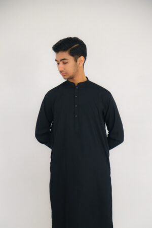 Black shalwar kameez