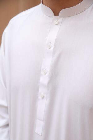 White shalwar kameez