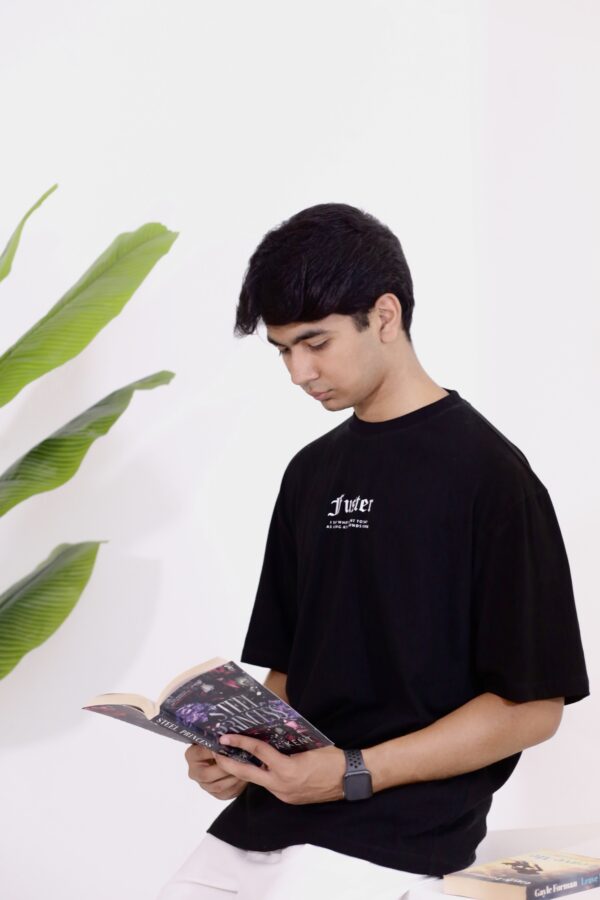 Black Oversized T-shirt - Image 3