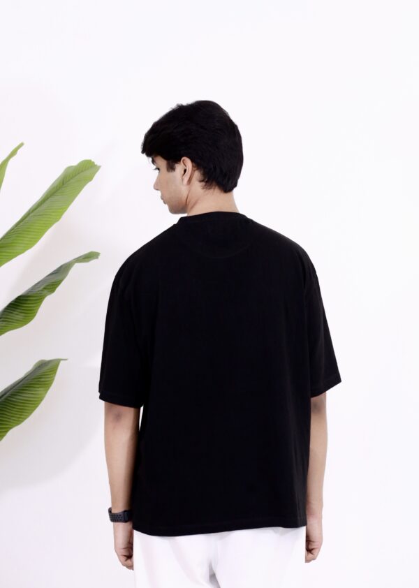 Black Oversized T-shirt - Image 4
