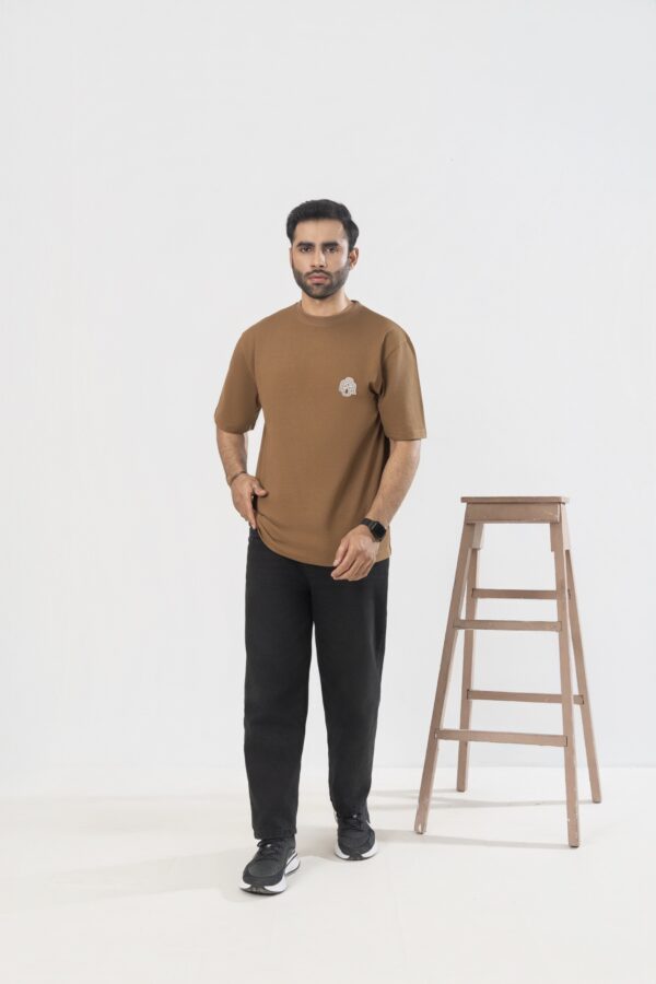 Brown oversized T-shirt - Image 4