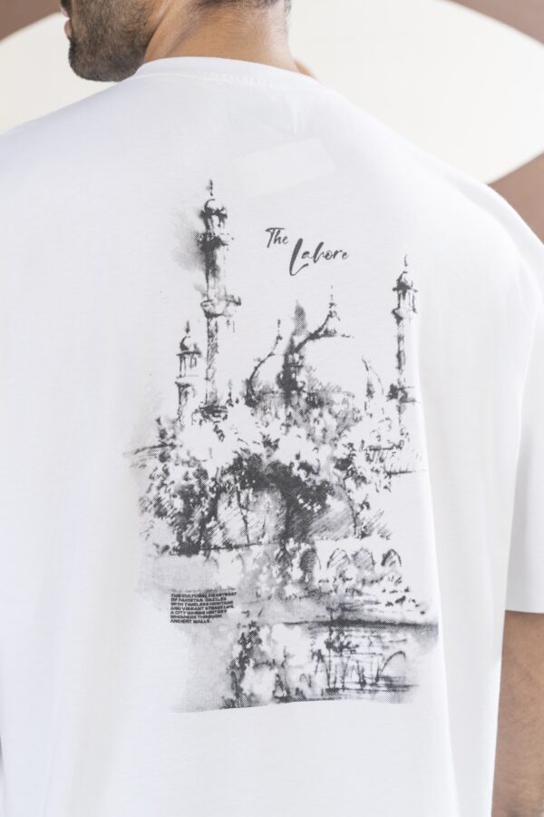 White oversized T-shirt - Image 6